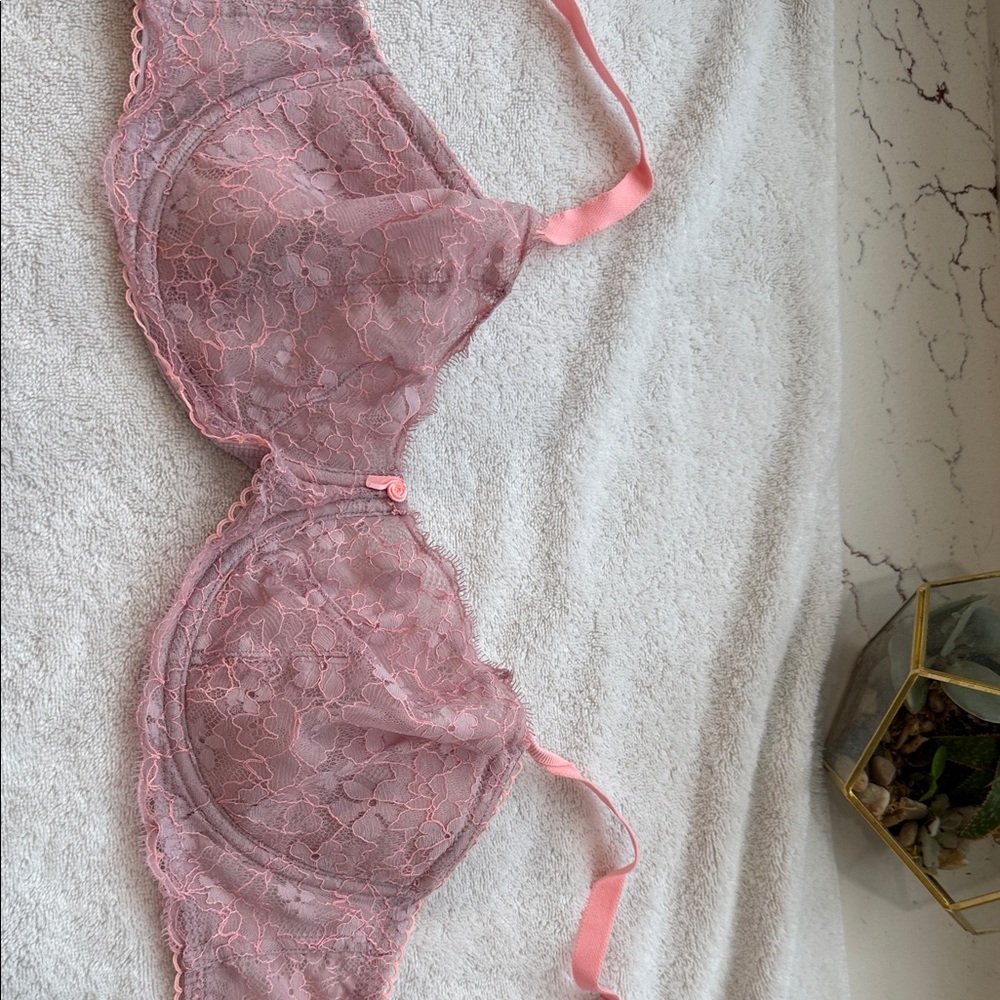 Victoria's Secret Pink Lace Underwire Bra